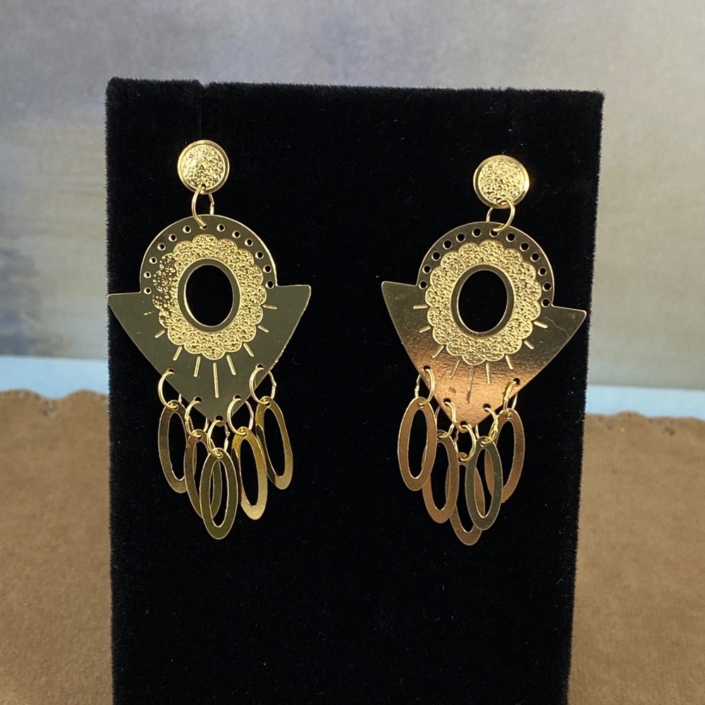 Vintage 14 Karat Arrow Head Concho yellow gold earrings